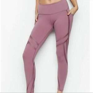 VICTORIA’S Secret Knockout Leggings Women’s XS purple pink with cutouts